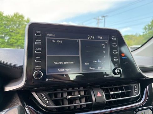 Used 2020 Toyota C-HR LE image 17