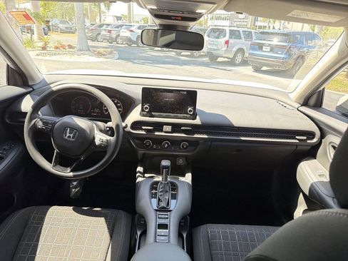 Certified 2024 Honda HR-V LX image 10