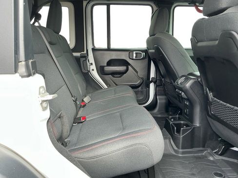 Used 2024 Jeep Wrangler Unlimited Rubicon image 23