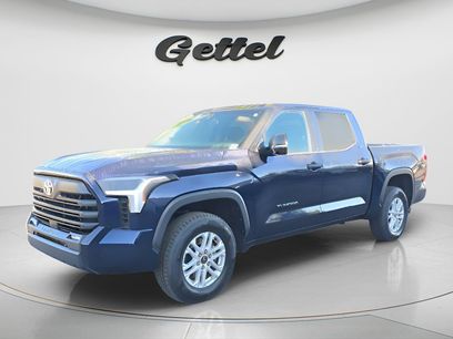 Used 2022 Toyota Tundra SR5 w/ SR5 Convenience Package