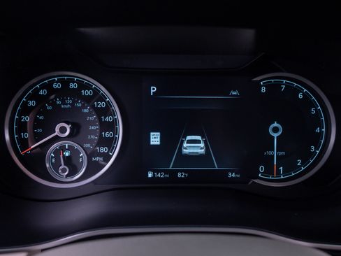 New 2026 Genesis G70 2.5T Prestige image 23