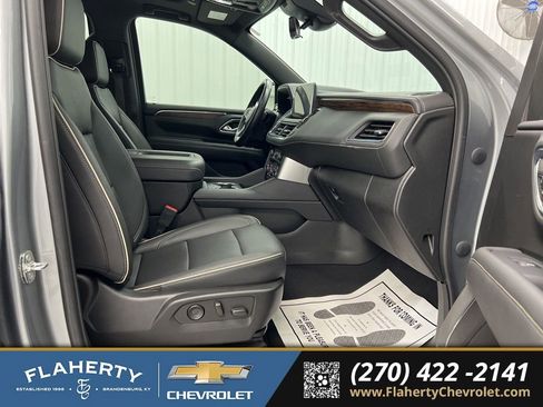Used 2023 Chevrolet Tahoe Premier w/ Advanced Technology Package image 15