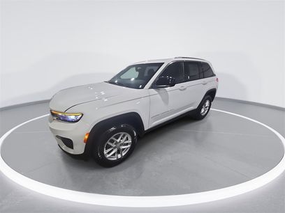 New 2025 Jeep Grand Cherokee Laredo X w/ Trailer Tow Package