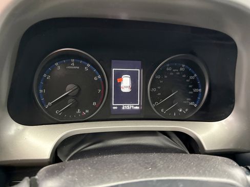 Used 2018 Toyota RAV4 XLE w/ Plus Extra Value Package image 9