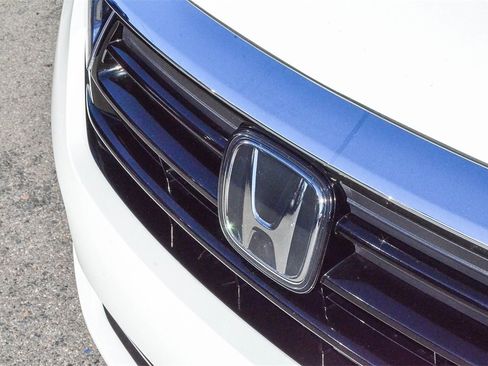 Used 2023 Honda Odyssey EX-L image 12