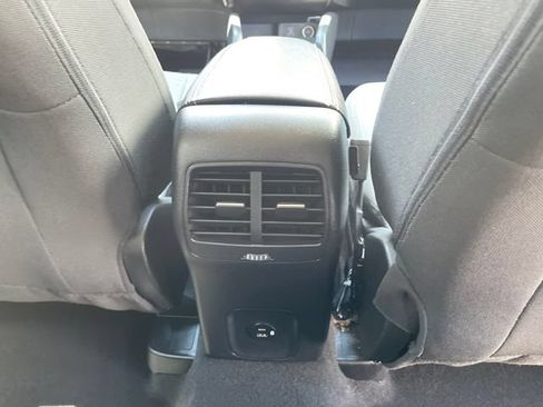 Used 2021 Ford Escape SE w/ SE Sport Appearance Package AWD/4WD image 31