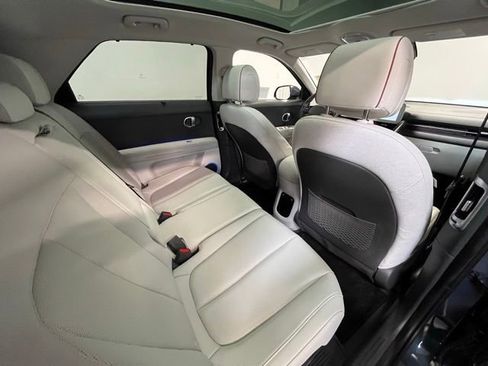 Used 2024 Hyundai Ioniq 5 Limited image 12