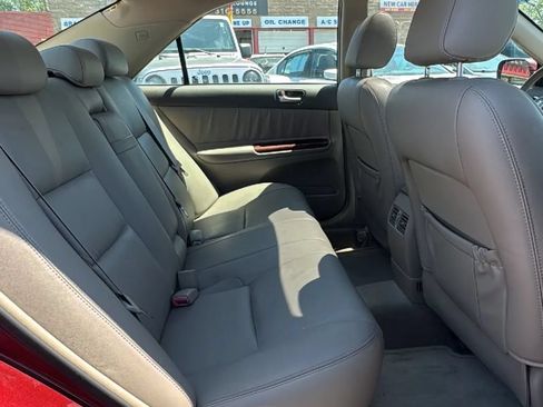 Used 2005 Toyota Camry LE FWD image 20