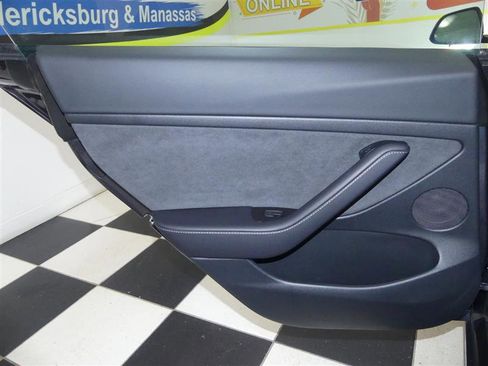 Used 2023 Tesla Model 3 Standard Range image 25