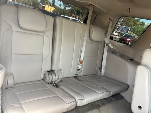 Used 2015 GMC Yukon Denali w/ Premium Package RWD image 17