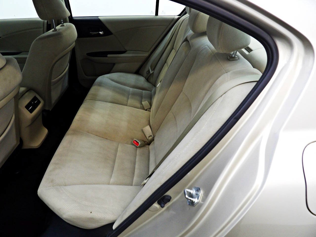 Used 2013 Honda Accord EX image 10