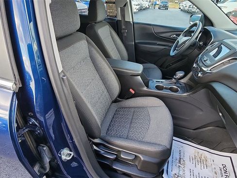 Used 2023 Chevrolet Equinox LT image 28