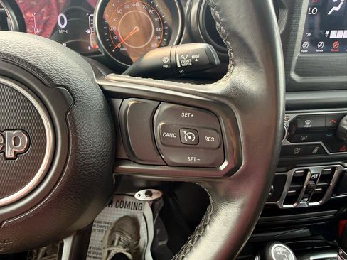 Used 2022 Jeep Gladiator Sport AWD/4WD image 16