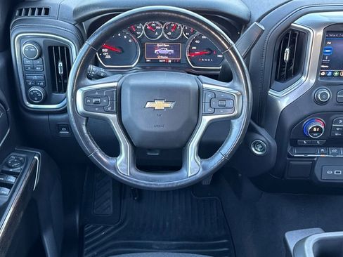 Used 2021 Chevrolet Silverado 1500 LT image 22