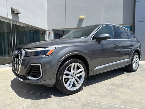 Used 2025 Audi Q7 3.0T Premium Plus AWD/4WD image 3