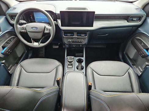 Certified 2025 Ford Maverick Lobo image 18