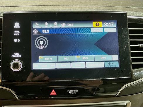 Used 2025 Honda Passport EX-L image 14