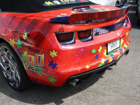Used 2011 Chevrolet Camaro SS RWD image 29
