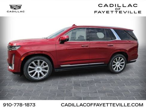 Certified 2022 Cadillac Escalade Premium Luxury Platinum w/ Heavy-Duty Trailer Package AWD/4WD image 1