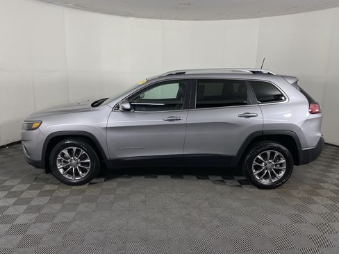 Used 2019 Jeep Cherokee Latitude Plus FWD image 9