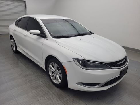 Used 2015 Chrysler 200 Limited image 11