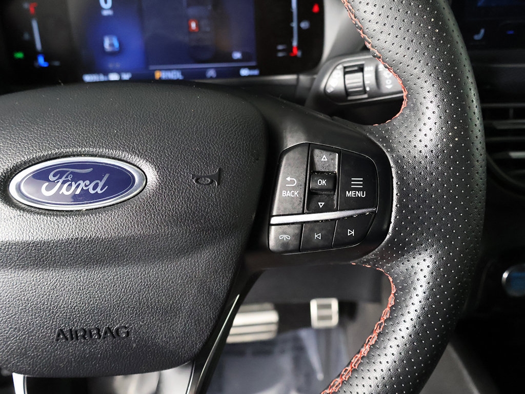 Used 2024 Ford Escape ST-Line w/ Tech Pack #1 AWD/4WD image 39