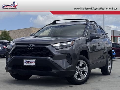 Used 2023 Toyota RAV4 XLE w/ Convenience Package image 1