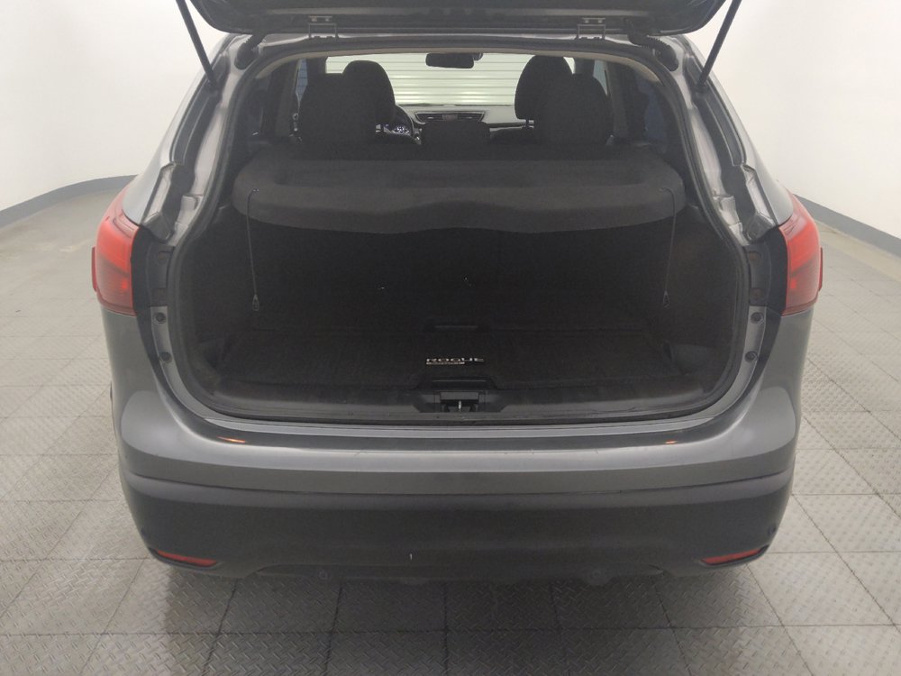 Used 2019 Nissan Rogue Sport SV w/ Technology Package FWD image 29