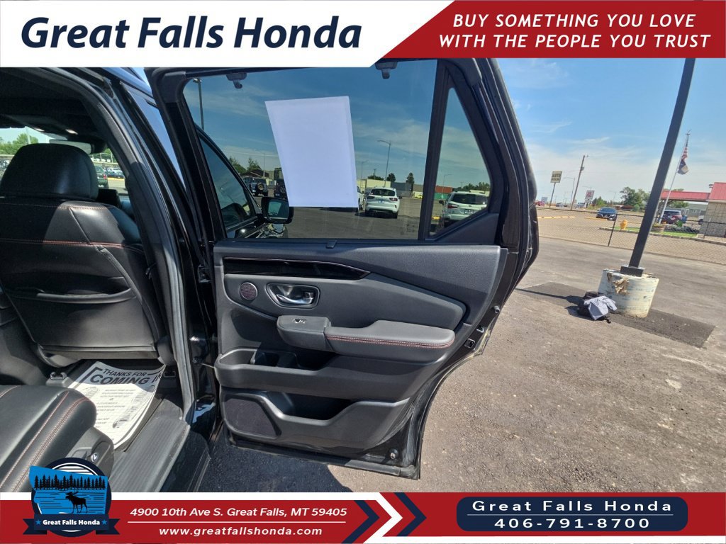 Certified 2025 Honda Pilot TrailSport image 17