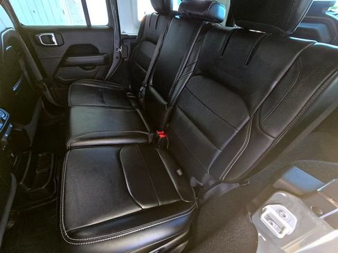 Used 2021 Jeep Wrangler Unlimited Sahara w/ Cold Weather Group AWD/4WD image 22