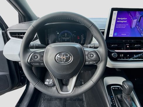 Used 2025 Toyota Corolla FX w/ Convenience Package FWD image 8