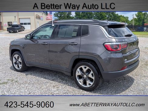 Used 2019 Jeep Compass Limited w/ Safety & Security Group FWD image 2