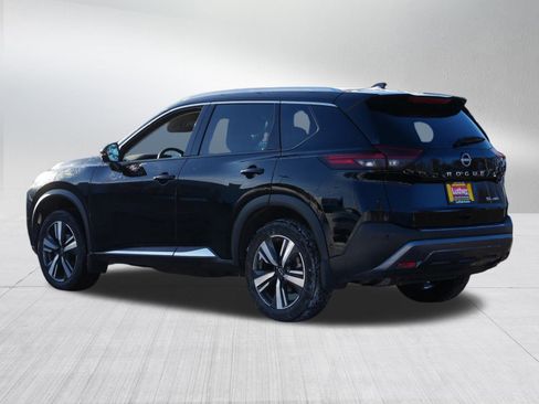 Certified 2022 Nissan Rogue SL w/ SL Premium Package image 5