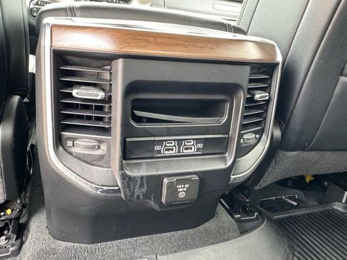 Used 2021 RAM 1500 Laramie image 28