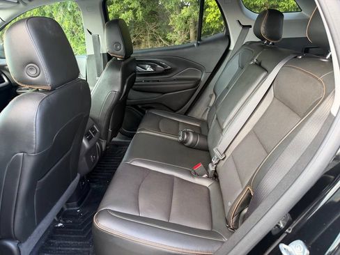 Used 2023 GMC Terrain AT4 AWD/4WD image 6