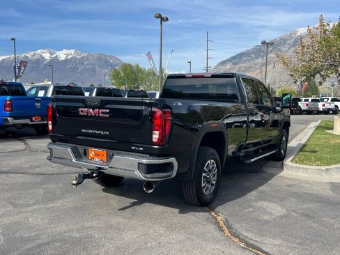 Used 2023 GMC Sierra 3500 SLE w/ X31 Off-Road Package AWD/4WD image 9