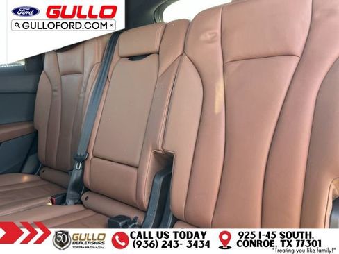 Used 2020 Audi Q7 2.0T Premium Plus w/ Premium Plus Package AWD/4WD image 13