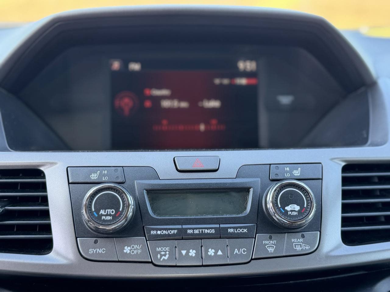 Used 2016 Honda Odyssey Touring image 23