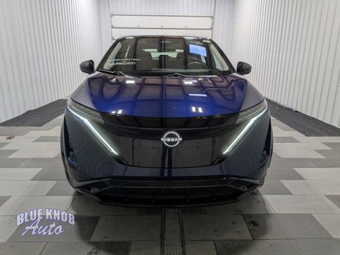 Used 2024 Nissan Ariya AWD image 6
