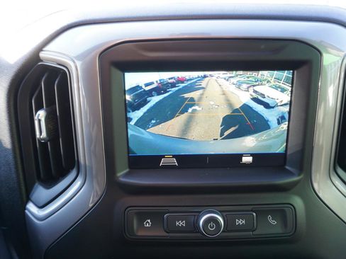 Used 2021 Chevrolet Silverado 1500 Custom image 19