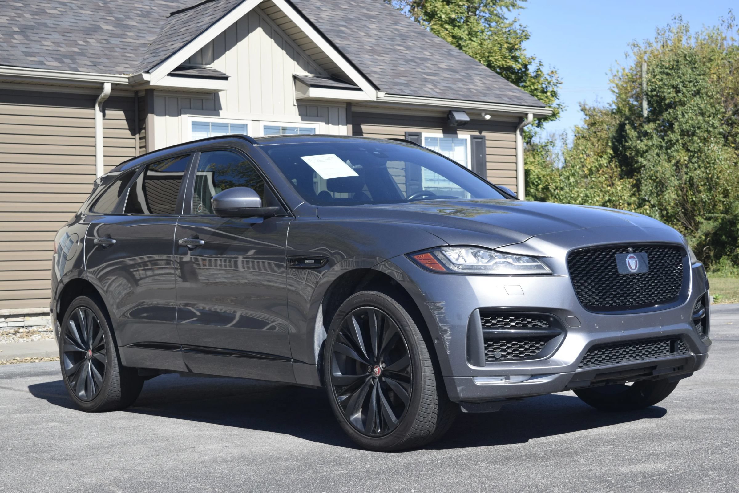 Used 2018 Jaguar F-PACE R-Sport AWD/4WD image 1