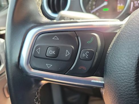 Used 2022 Jeep Wrangler Unlimited Sahara AWD/4WD image 20