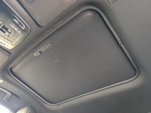 Used 2025 Toyota Sienna Limited AWD/4WD image 16