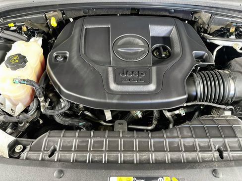 Certified 2023 Jeep Grand Cherokee Overland w/ Luxury Tech Group IV AWD/4WD image 43