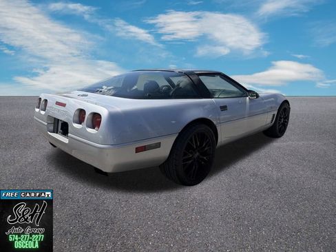 Used 1996 Chevrolet Corvette Coupe RWD image 7