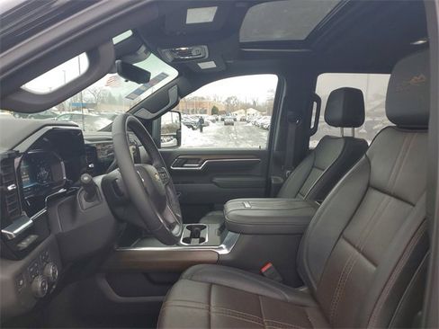 Certified 2025 Chevrolet Silverado 2500 High Country w/ Technology Package image 18