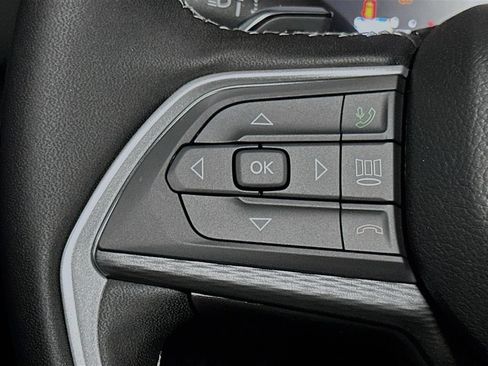 New 2025 Jeep Grand Cherokee L Altitude AWD/4WD image 28