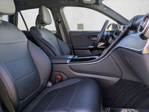 Certified 2025 Mercedes-Benz GLC 300 image 22