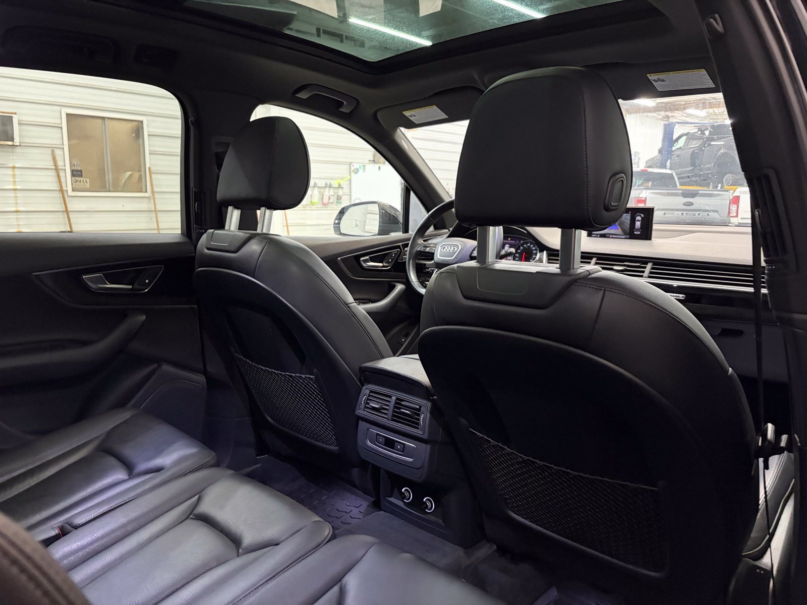 Used 2019 Audi Q7 3.0T Premium w/ Convenience Package AWD/4WD image 31