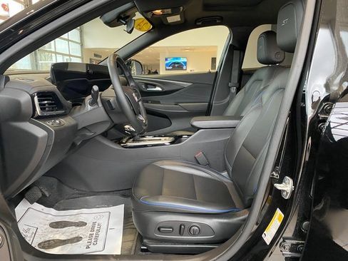 Certified 2024 Buick Envista Sport Touring w/ Convenience I Package image 13